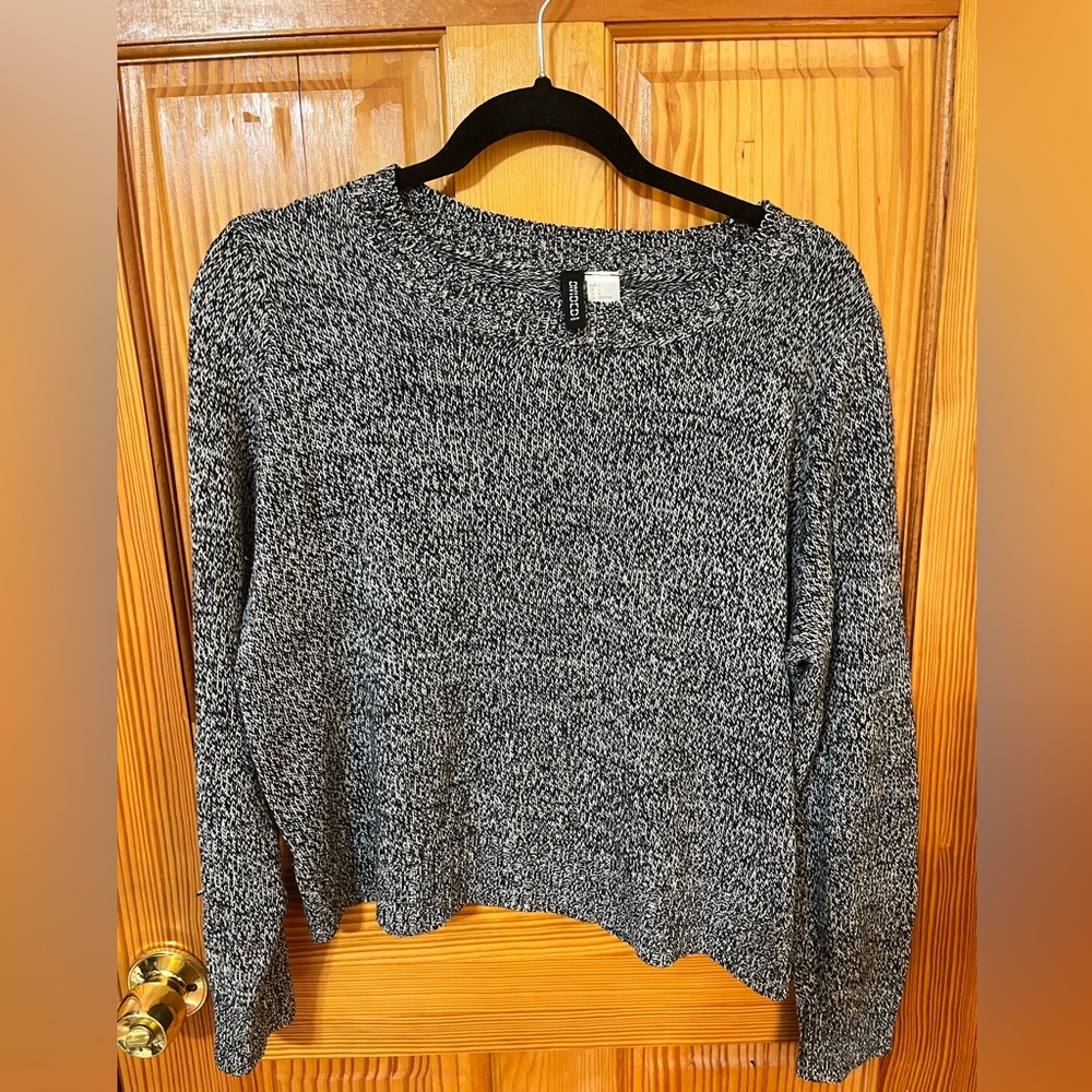 H&M Sweater - Picture 3 of 7